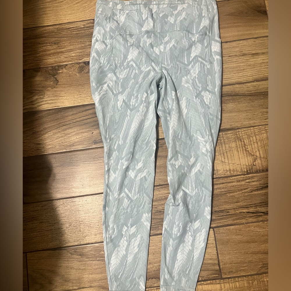 Women’s Lululemon leggings